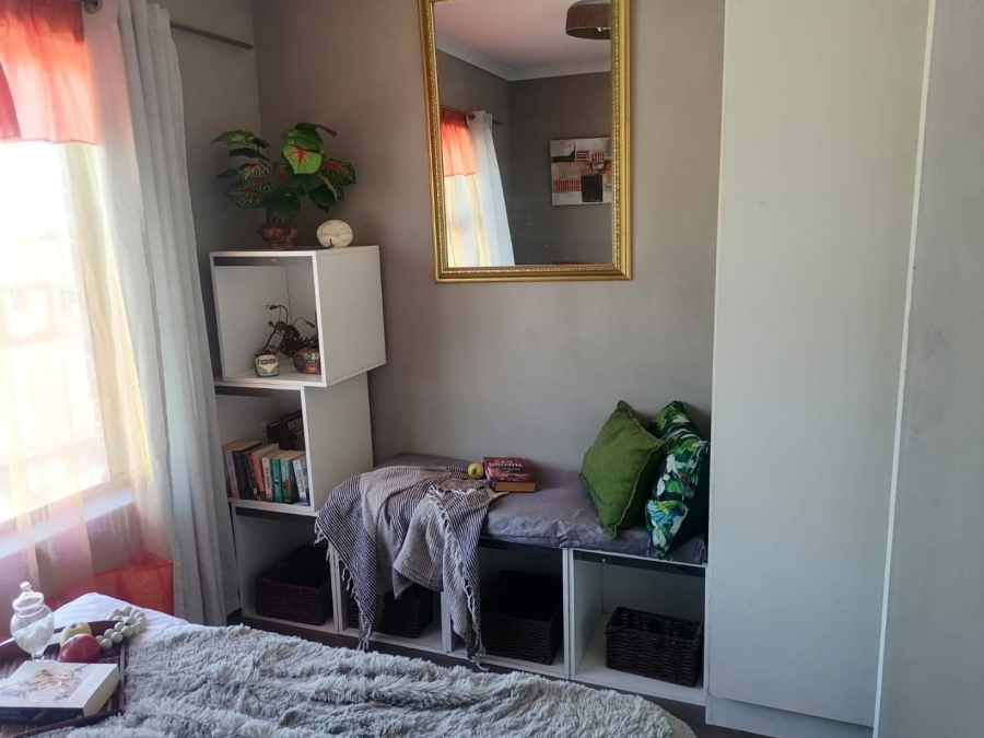 1 Bedroom Property for Sale in Protea Heights Western Cape